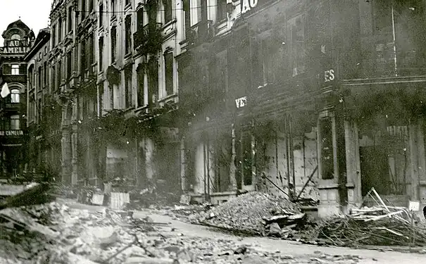 Corner of Rue de la Montagne and Audent Boulevard .