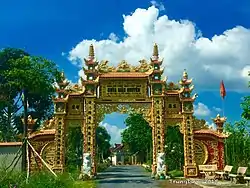 Entrance to Tân Tập (xã)