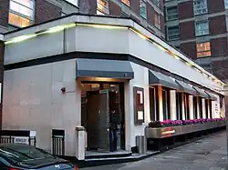 The building containing Locanda Locatelli.