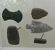 Gorgets and points from the Adena culture, found at Serpent Mound
