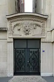 Birds - Quai d'Orsay no. 55 in Paris, designed by Louis-Hippolyte Boileau and carved by Léon Binet (1913)