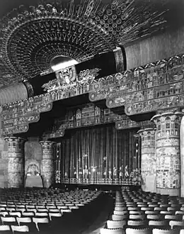Grauman's Egyptian Theatre in Hollywood (Los Angeles), California (1922)