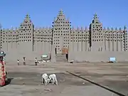 Great Mosque of Djenné, famous building made from banco, a type of adobe