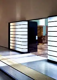 Vertical and horizontal luminous surfaces - Entrance hall of the Villa Cavrois in Croix, France, by Rob Mallet-Stevens (1932)