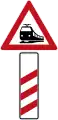Sign 156-10 / 156-20Railroad crossing with three-striped warning – 240 m distance